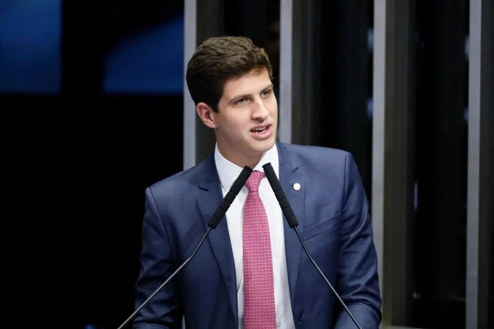 João Campos tem 56% das intenções de voto para governo de Pernambuco, segundo a Quaest