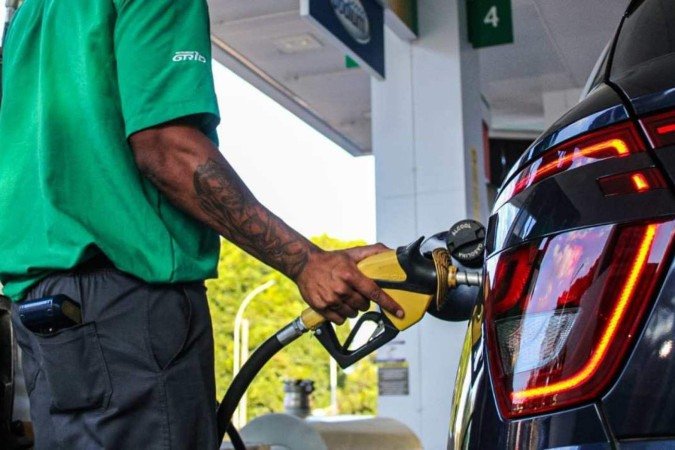 o litro de gasolina mais caro do país é encontrado no Acre, onde o valor médio na bomba custa R$ 7,57 - (crédito: Kayo Magalhães/CB/D.A Press) o litro de gasolina mais caro do país é encontrado no Acre, onde o valor médio na bomba custa R$ 7,57 - (crédito: Kayo Magalhães/CB/D.A Press)