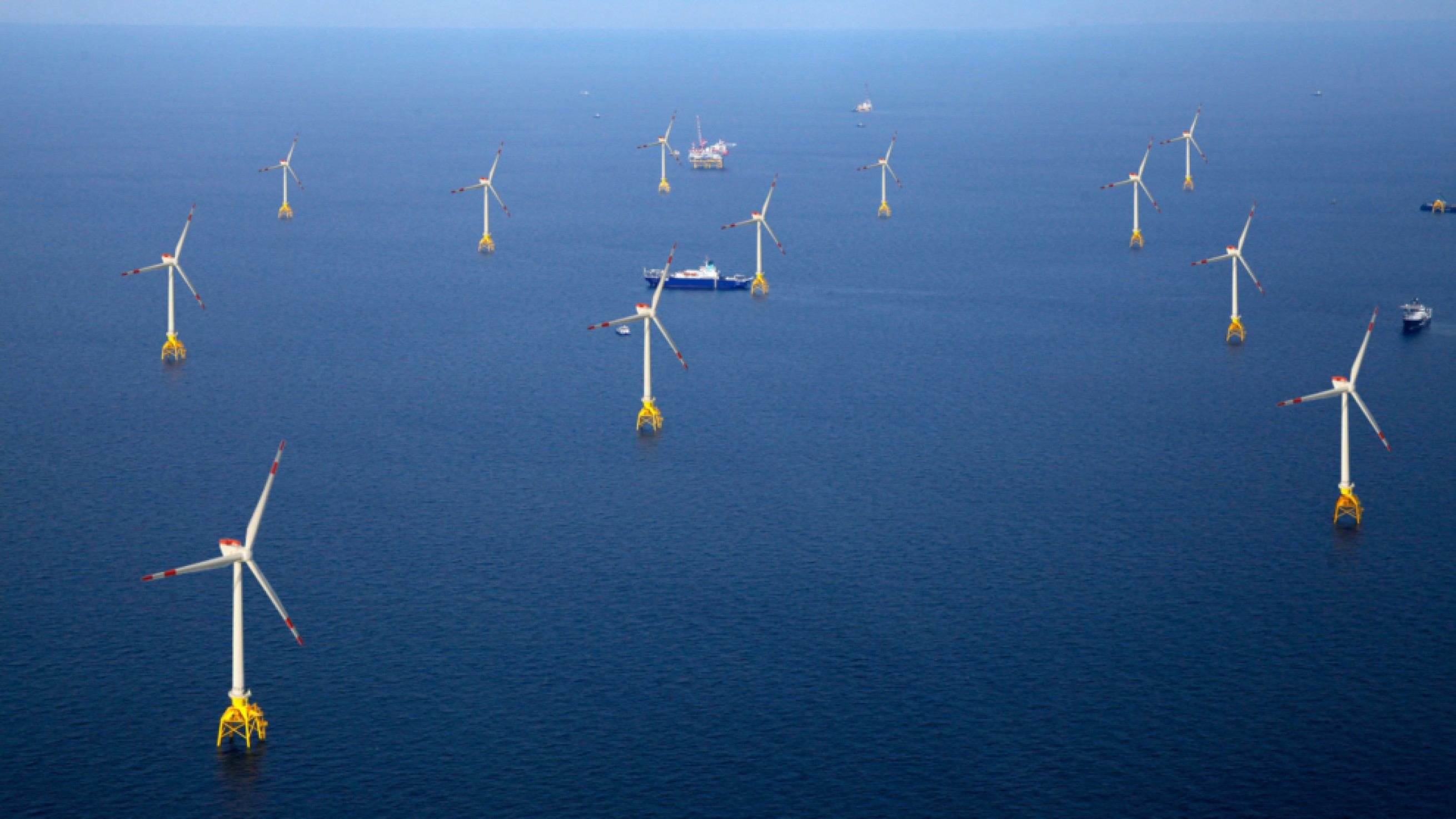 Aditivo colocado na Lei das Eólicas Offshore prevê que os contratos das térmicas a carvão que venceriam em 2028 sejam renovados até 2050 -  (crédito: Platobr)
