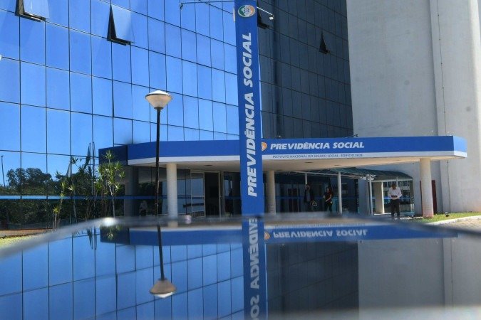 Os novos 14 investigados serão processados pelos descontos ilegais de benefícios de aposentados e pensionistas do INSS - (crédito: Ed Alves CB/DA Press) Os novos 14 investigados serão processados pelos descontos ilegais de benefícios de aposentados e pensionistas do INSS - (crédito: Ed Alves CB/DA Press)
