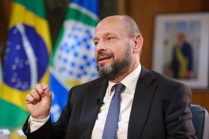 O presidente do INSS, Gilberto Waller, informou que o órgão  fará a busca ativa a segurados lesados pelos desvios irregulares de recursos -  (crédito: Fabio Rodrigues-Pozzebom/Agência Brasil)