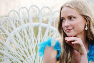 Anna Grace morreu aos 19 anos, após receber o diagnóstico de câncer no cérebro  -  (crédito: Reprodução Instagram @phelann.anna)